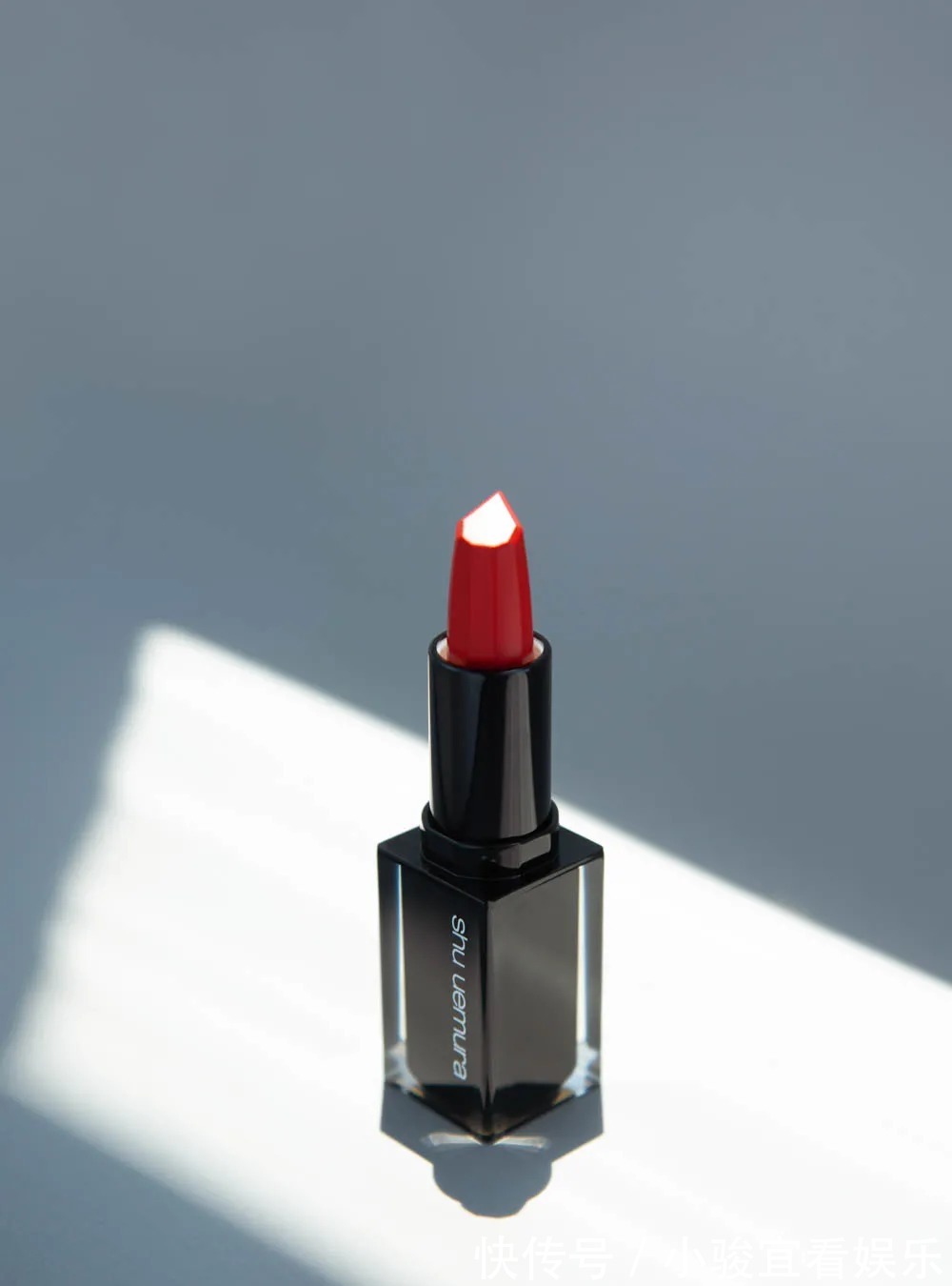 极致|彩妆‖植村秀绢感唇膏的日式极致之美