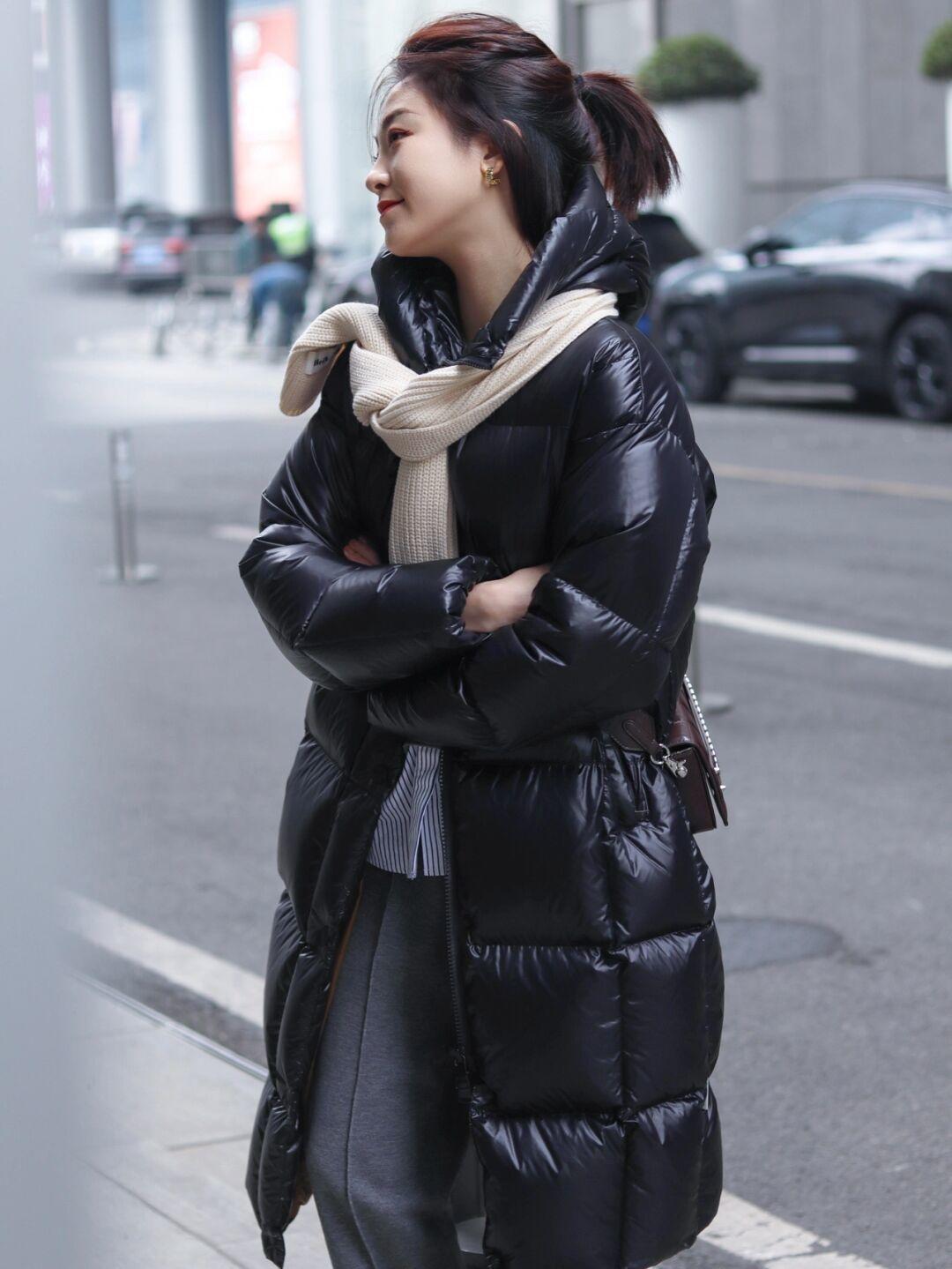 白色 真正优雅的“羽绒服”从不臃肿,保暖又高级,教你穿出高挑感