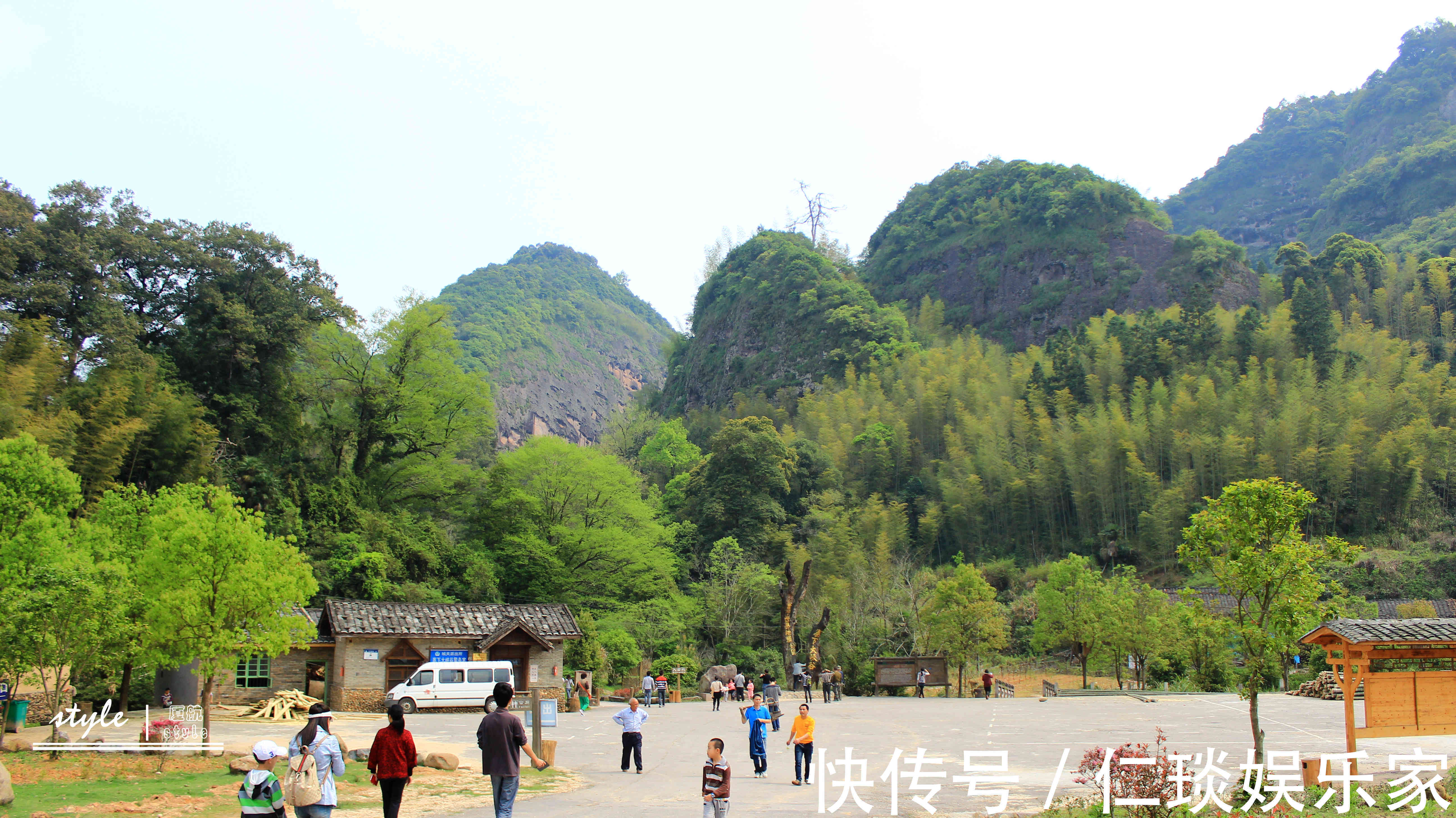 游客|中国最神奇的悬空寺庙，建在悬崖边上，游客络绎不绝，香火不断