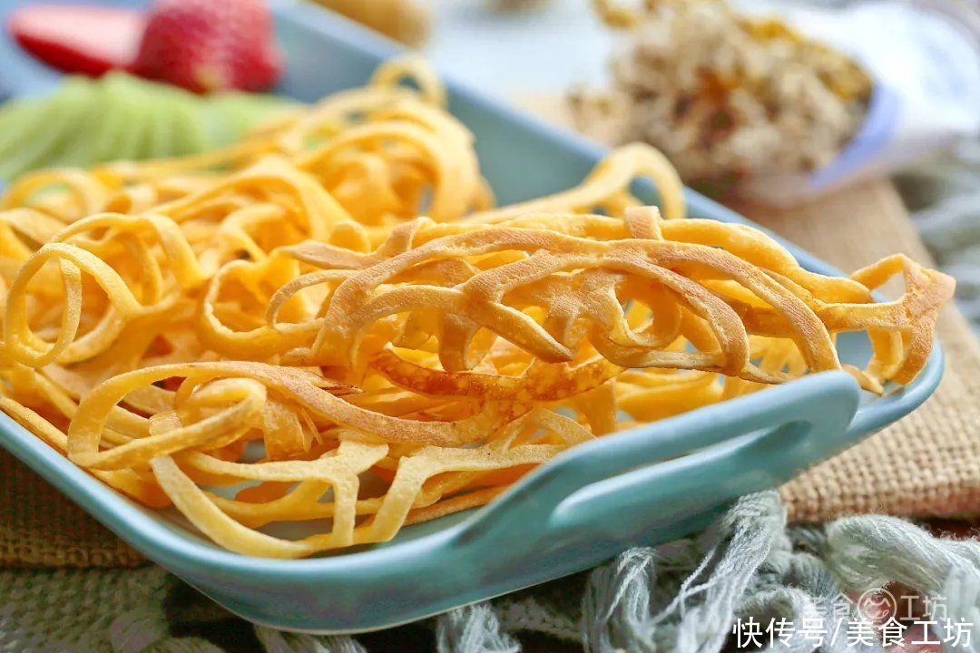 蕾丝|别吃鸡蛋饼了！平底锅就能做，简单到没机会失败