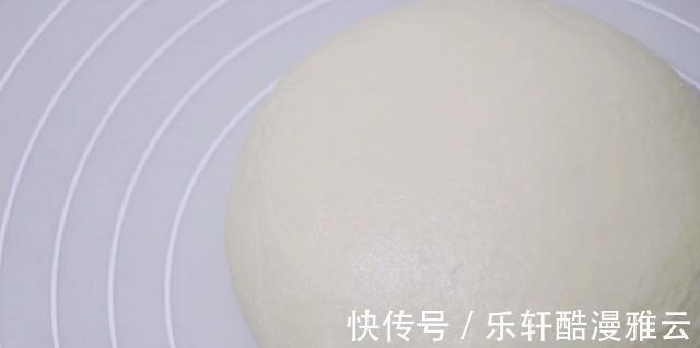 馒头|不醒发就能做的牛奶小馒头，奶香松软，一口一个停不下来