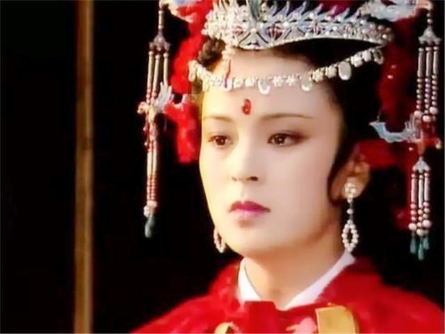 林黛玉$红楼梦贾母最宠爱的元春做了一件事,引起了贾母的反感