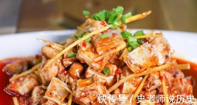 搅拌均匀|教你营养解馋的凉拌兔肉，美味下饭又简单易做，做一大盘也不够吃