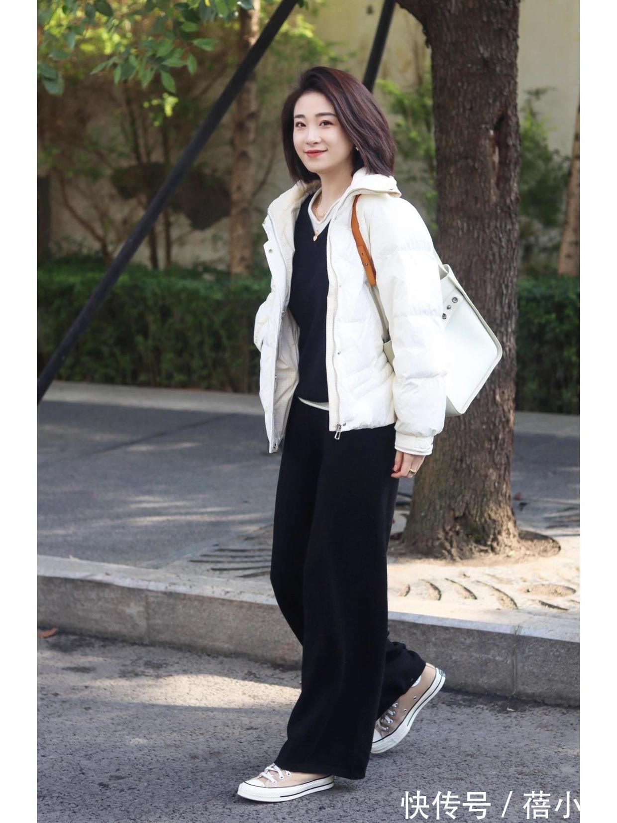 穿搭 简约、高级又chic!“羽绒服”就是要这么穿,搭配小白直接照搬