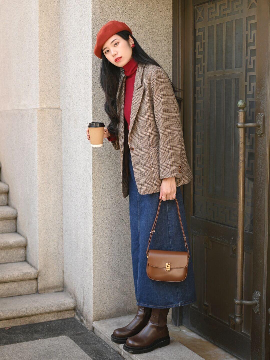 打底衫 冬天很百搭的毛呢大衣,基础的搭配也能够穿出时尚感!