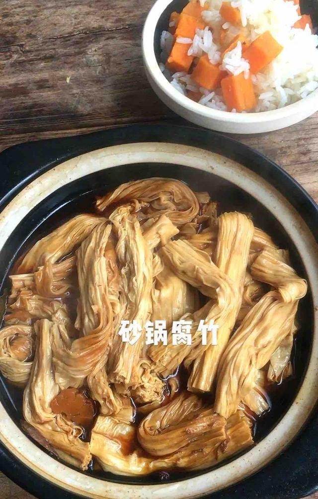 泡腐竹,可别放入水里就泡,饭店都是这么泡,既简单又快速还筋道
