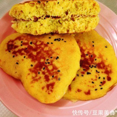  粗粮细作发面玉米小饼