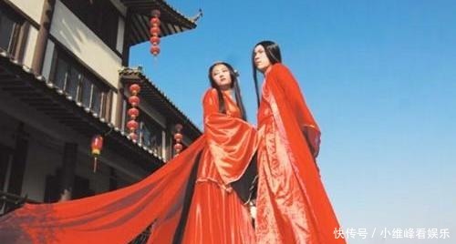 古人常把东西装在袖中,走路的时候双臂垂落,东西为何掉不出来?