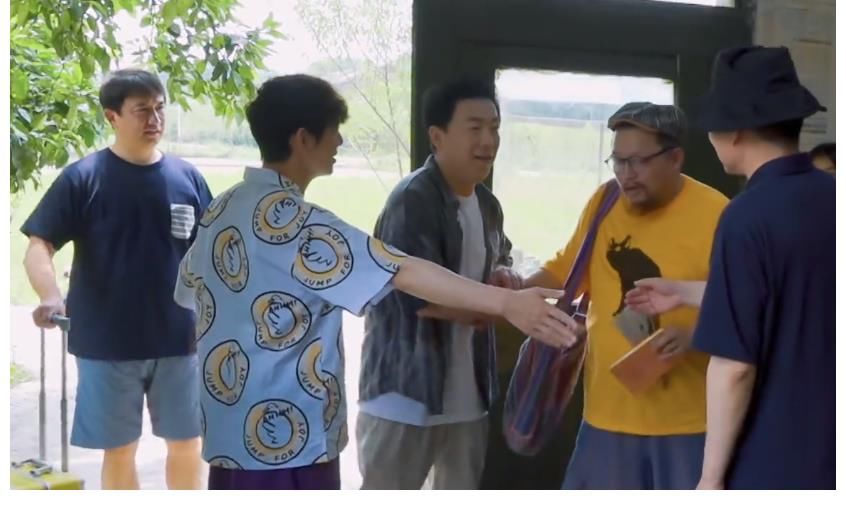 极限挑战|《向往5》玩火还是创新？让素人讲25分钟故事，黄渤几乎没镜头