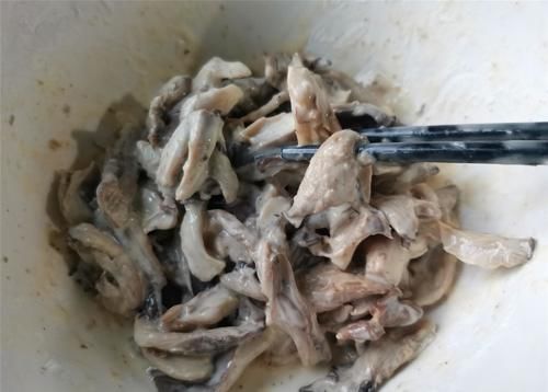  元旦家宴，下面下做法，吃着口感像肉，大人小孩都爱吃