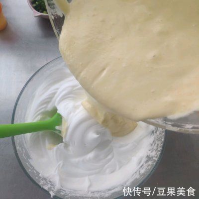 营养物质|#蛋趣体验#咸味海苔肉松戚风