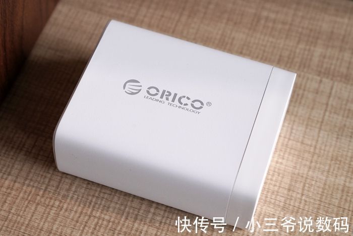 orico|ORICO 100W氮化镓充电器体验：一拖四照样扛得住！