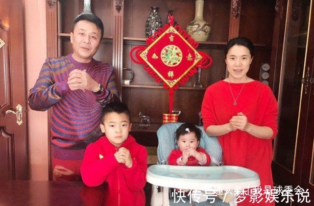 红薯|毫无架子!王楠上亿身家买烤红薯,老板认出她不收钱,楠姐不答应
