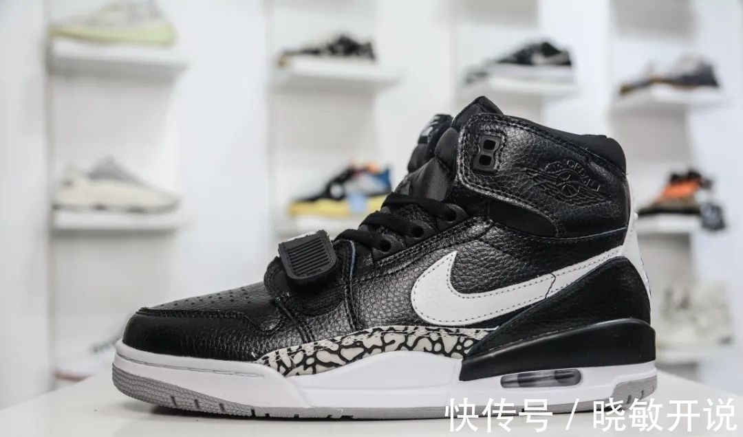 上脚 设计新颖,Air JordanLegacy 黑白经典配色,潮人上脚款!