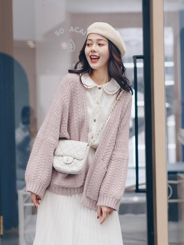 洋气|秋天,“针织衫”的高级穿搭是这样的,实用百搭还洋气,高级精致