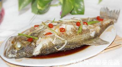 蒜片|冬天此鱼要多吃,肉质鲜美好吃不贵!孩子胃口好,个头蹭蹭长
