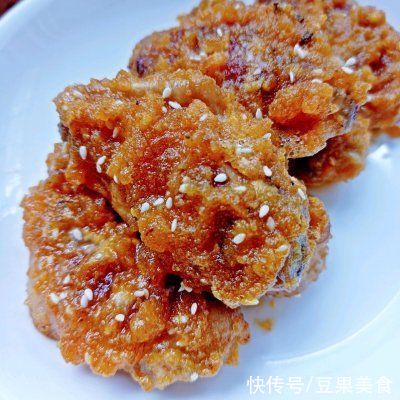 家常菜|#巨下饭的家常菜#金沙咸蛋黄鸡翅
