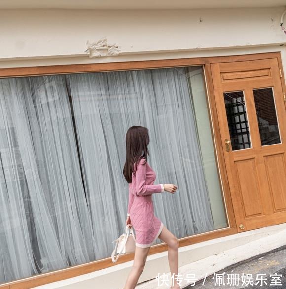 玫红|超美珠珠:玫红暖秋温润雨霖细腻针织裙!