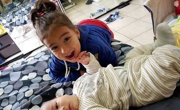 表妹|生完二胎后,在医院见到大宝的第一眼,宝妈的心里却高兴不起来