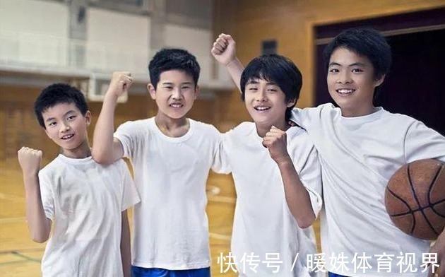 高海拔|孩子身体有那3种表现,可能是“晚长”体质,也能长成“高海拔”