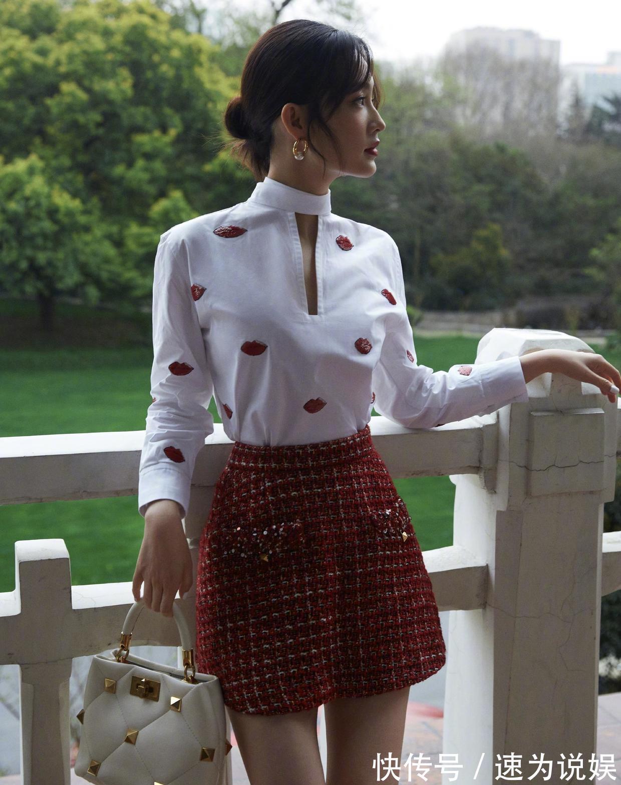 都市丽人|李沁身材和气质真绝了!穿大红色透视连衣裙亮相,漫画腿真吸睛