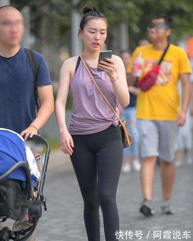 时尚 充满活力的打底裤穿出最美姿态,充满时尚浪漫的气息,时尚十足