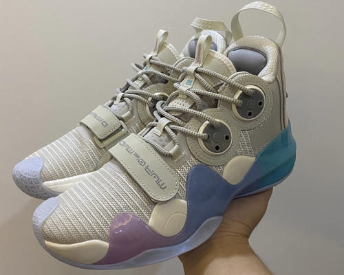 逛街实战球鞋推荐，颜值亮眼，脚感澎湃！