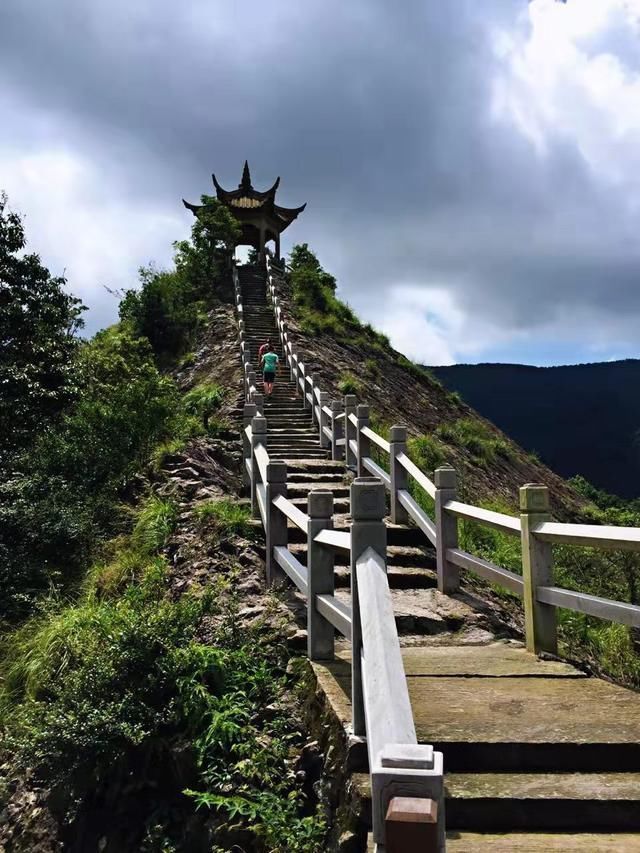 瑶台&16首登山诗词瑶台胜处访仙踪，彩凤蹁跹碧玉峰