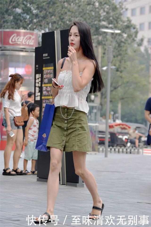 穿着短裙的姑娘,要选择什么款式的更好一些,不同年纪搭配也不同