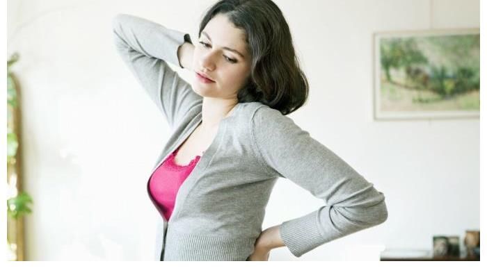 中老年人|骨科医生:不论男女,晨起2个好习惯,腰背不酸不痛,骨头硬如石