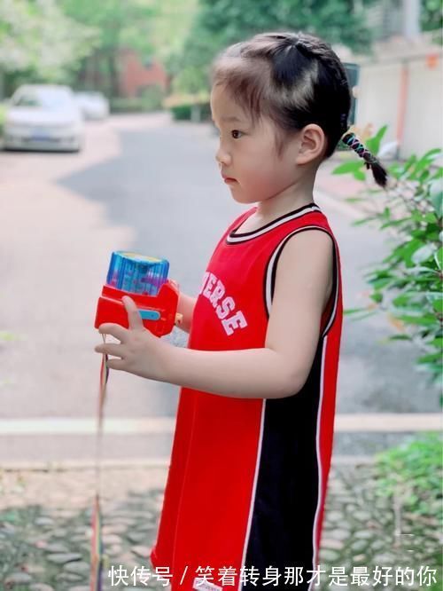 夹子|四岁女宝宝超洋气的短发发型,试试这几款,调皮又可爱