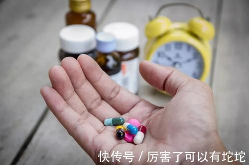 低密度脂蛋白|高血脂有幫兇？醫生提醒：少吃2肉多做3事，堅持1個月勝吃降脂藥