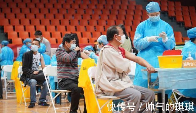 新冠|打完第一针新冠疫苗之后,第二针必须换只胳膊打吗听医生怎么说