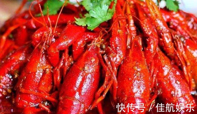 每一口孩子吃的都好幸福,消除疲劳,香辣可口,隔着屏幕都闻着香