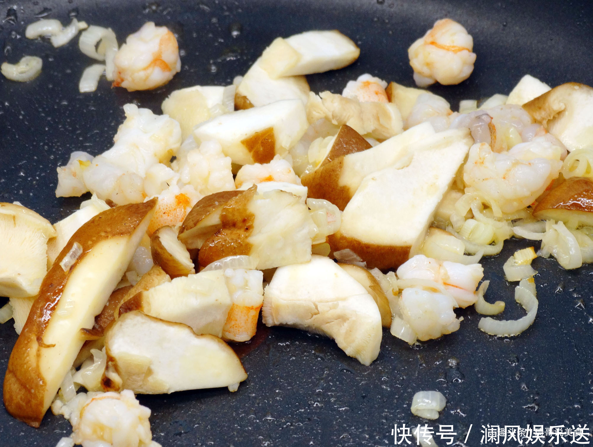 九月|九月常做这道菜,秋天补钙好营养,软糯又鲜香,老人小孩更要多吃