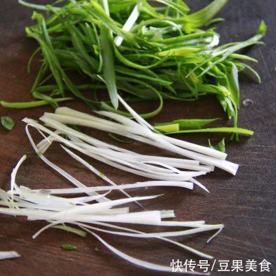 鲈鱼|#我为奥运出食力# 清蒸鲈鱼,鱼肉鲜美嫩滑的秘密