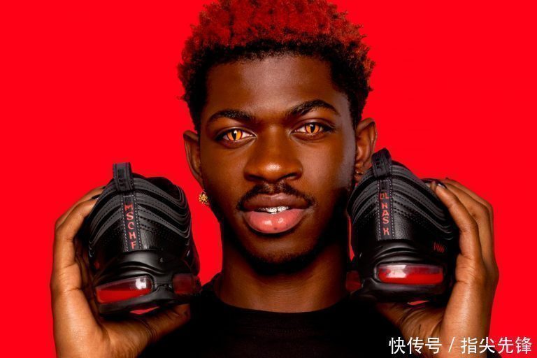 侵权 韩国一公司打造“撒旦鞋”,每双含有一滴人血,被耐克起诉侵权