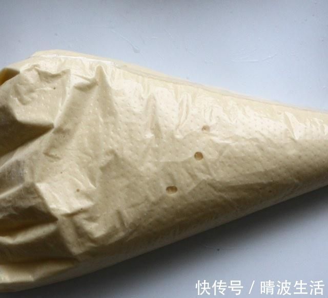 一款超颜值的甜甜圈蛋糕,一口能吃一个,绝对不夸张