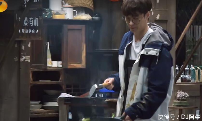 厨艺|《向往的生活5》黄磊厨艺滑铁卢彭昱畅选择太真实，亏大了