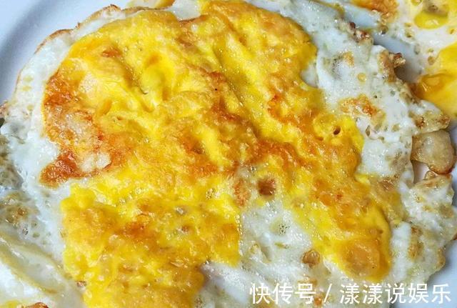 纯牛奶|张文宏建议多喝水，多食用这两种食物，就是最好的预防