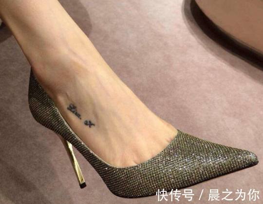 尖头 细高跟鞋展现女性的美,简单又时尚,轻松穿出优雅女神范儿!