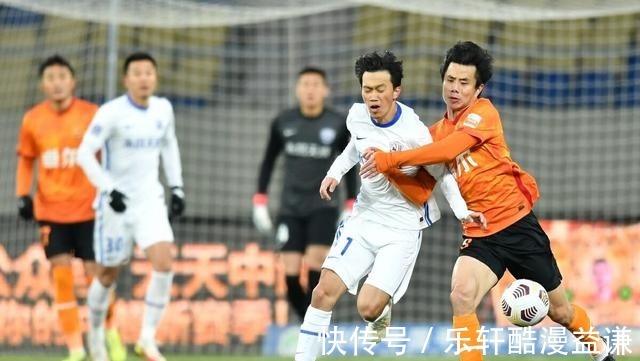 武漢隊|雖敗猶榮！武漢隊本輪早早被罰下一人，卻能一直壓著對手踢