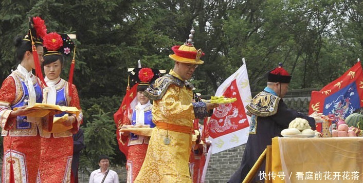 价值|男子佩戴价值上亿扳指,专家要求上交,得到6个字后无语!