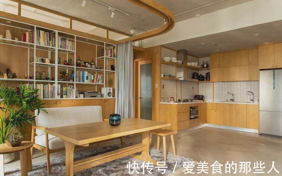 齐家云云|不吊顶、不铺砖、不买沙发，以餐桌为中心，这套房装修太有想法了