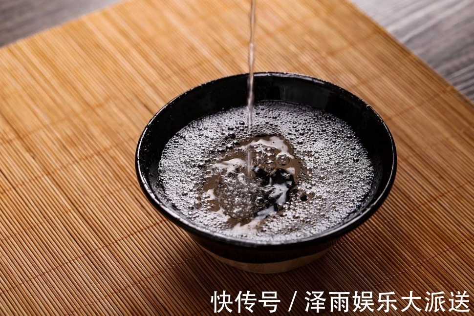 养花|三个养花小妙招,枝叶旺盛开花多,肥料以后用不到了!