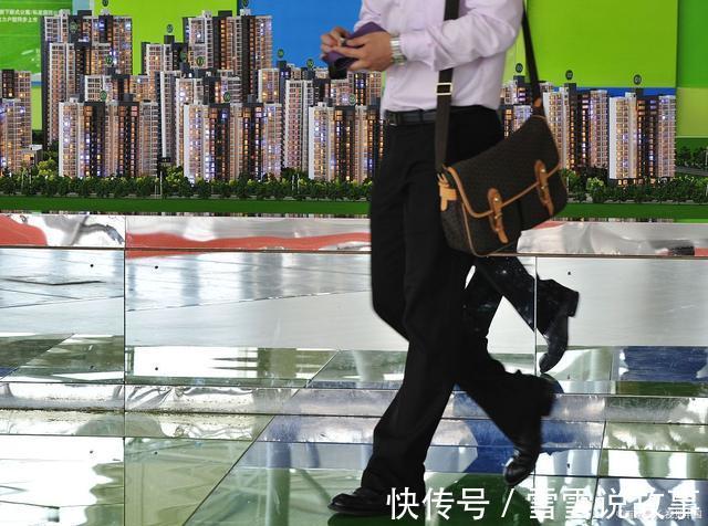 集体户|二手房降低个税，新房却要摇号，这座城市有点奇怪