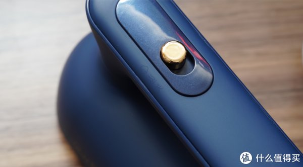 黄昏鼓捣家电 篇四十八：便携又好用 家用出差两相宜的舒乐氏手持挂烫机使用测评