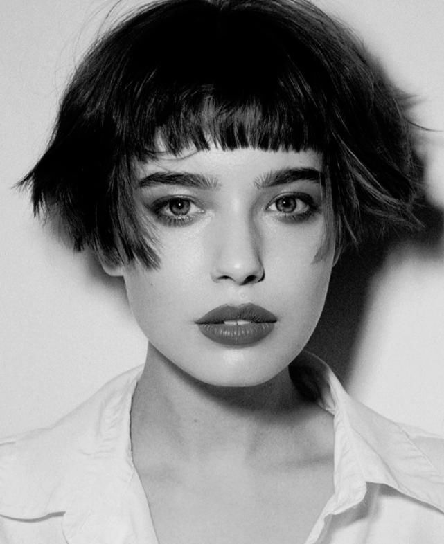 今年流行这4款短发，时髦不挑人，脸还小一倍！