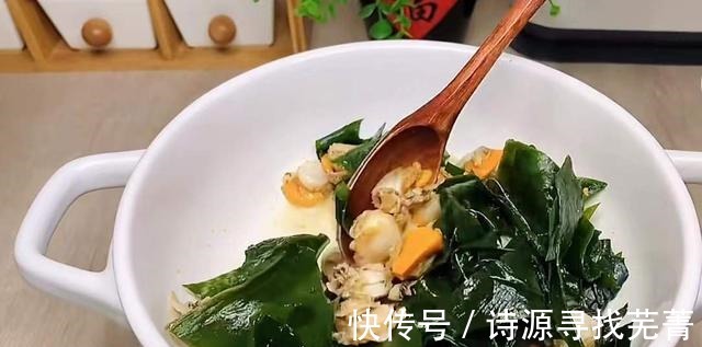 裙带菜和它做汤,鲜香浓郁,配上一碗米饭和泡菜,太香了!