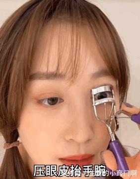 化妆 为什么现在很多女生不化妆只涂口红!